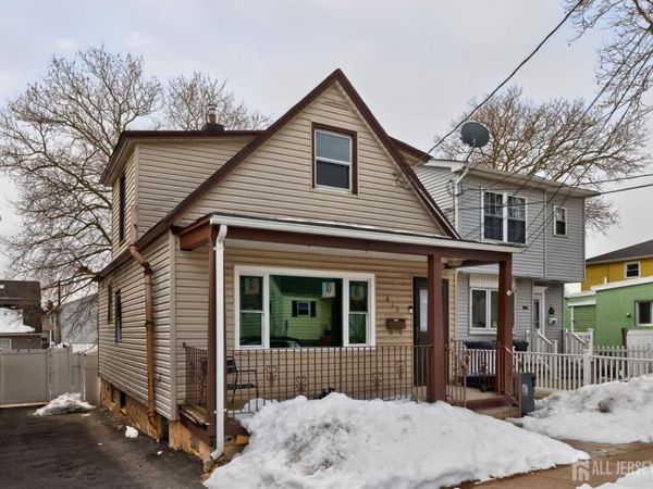 419 Inslee Street , Perth Amboy, NJ 08861