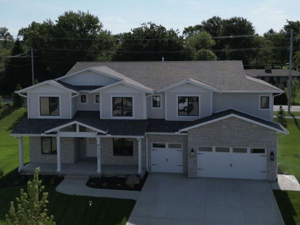 9353 Corydalis Avenue, St. John, IN 46373