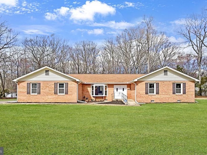223 Manning Road E, Accokeek, MD 20607 Main Photo