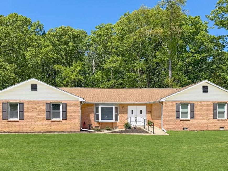223 Manning Road E, Accokeek, MD 20607 Main Photo