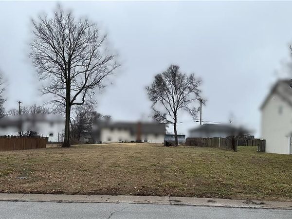 00000 Brookwood Street, Lansing, KS 66043