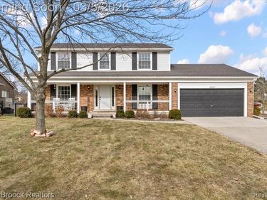 20237 Southampton Drive, Livonia, MI 48152