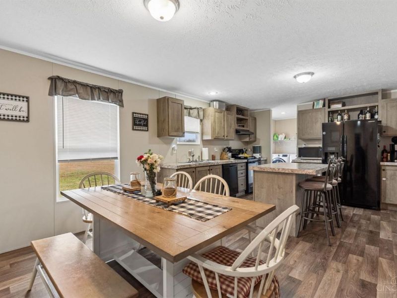 1780 Martinique Drive, Sterling Twp, OH 45154 Photo 21