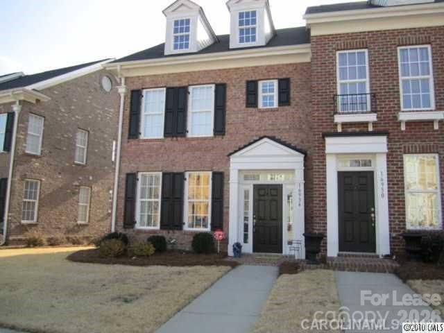 16934 Summers Walk Boulevard, Davidson, NC 28036 Main Photo