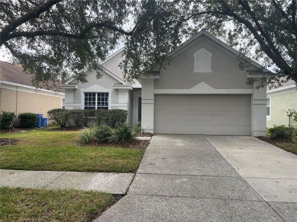 9307 HUNTINGTON PARK WAY , TAMPA, FL 33647
