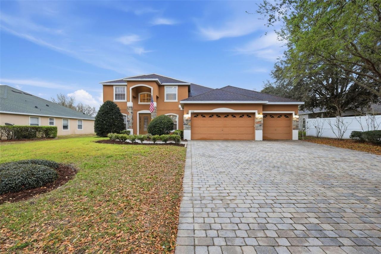1042 Spinning Wheel Drive, Apopka, FL 32712 Main Photo