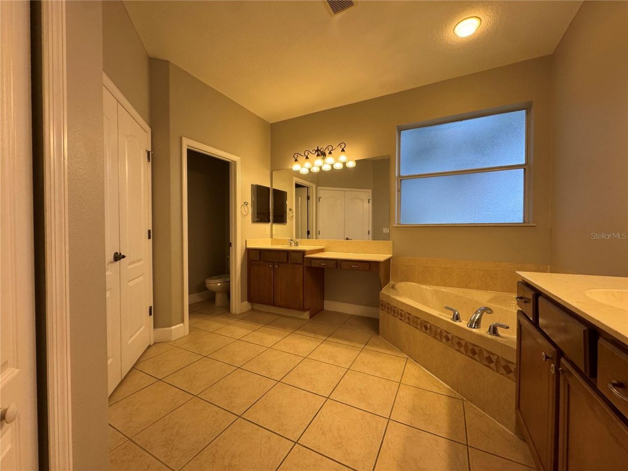 1042 Spinning Wheel Drive, Apopka, FL 32712 Photo