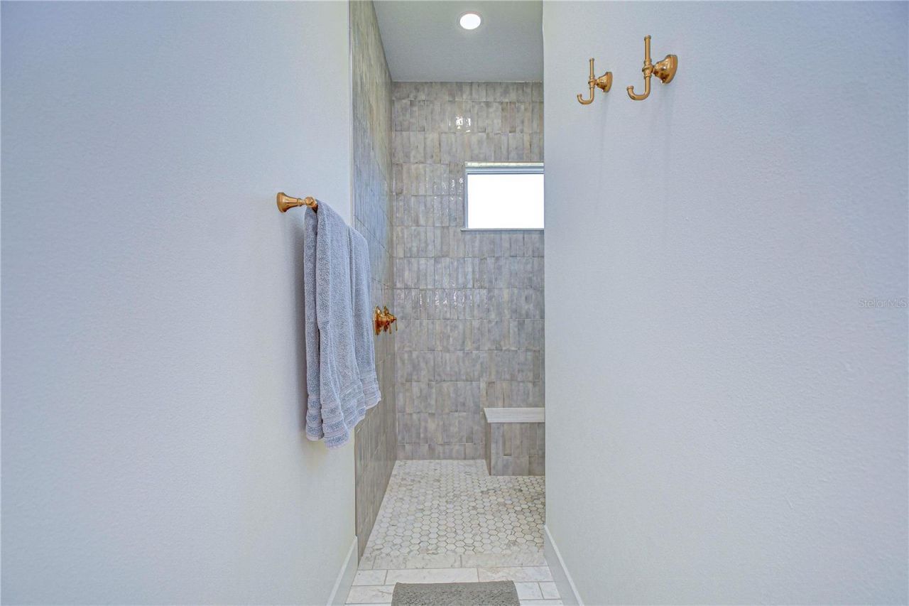 111 Alafia Estates Lane, Lithia, FL 33547 Photo