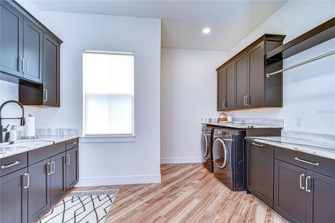 111 Alafia Estates Lane, Lithia, FL 33547 Photo