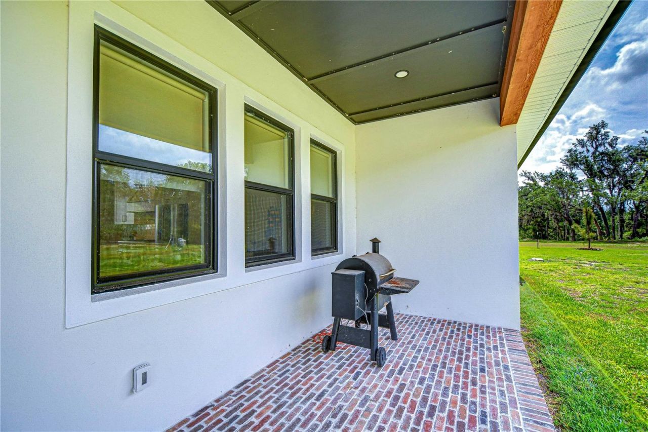 111 Alafia Estates Lane, Lithia, FL 33547 Photo