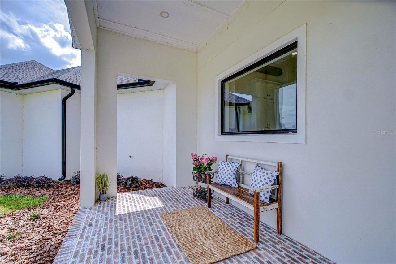 111 Alafia Estates Lane, Lithia, FL 33547 Photo