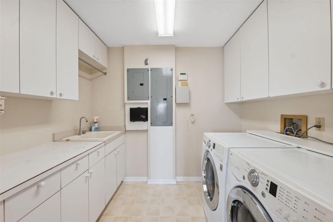 1906 Gulfview Drive, Holiday, FL 34691 Photo