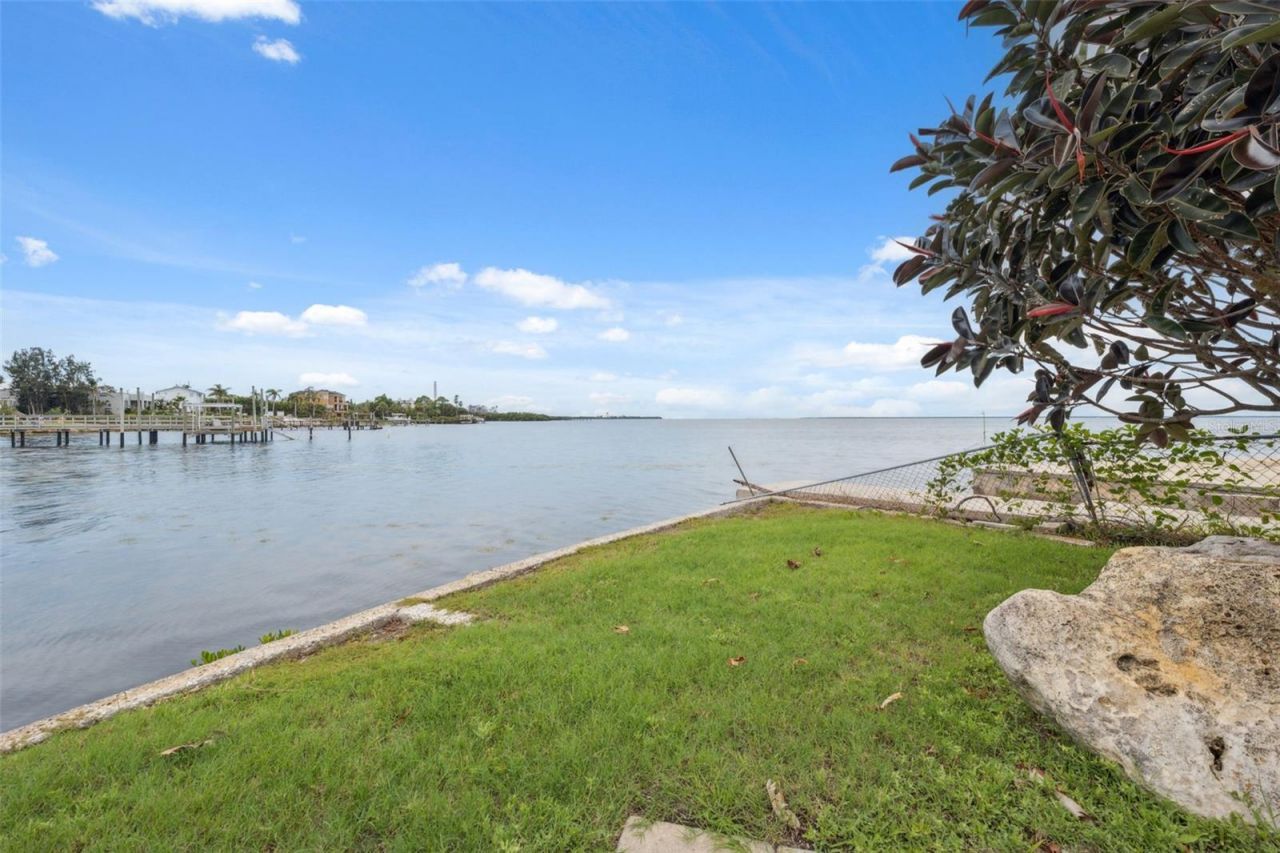 1906 Gulfview Drive, Holiday, FL 34691 Photo