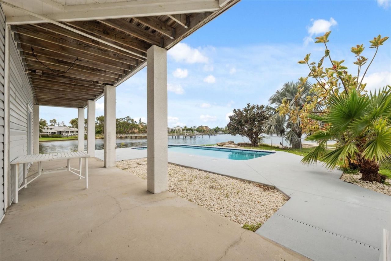 1906 Gulfview Drive, Holiday, FL 34691 Photo