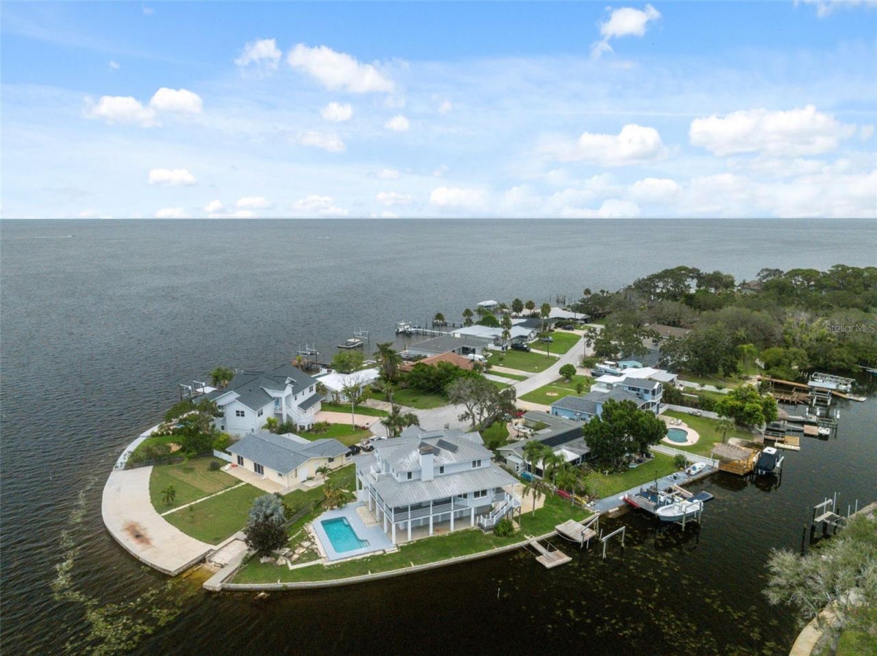 1906 Gulfview Drive, Holiday, FL 34691 Photo