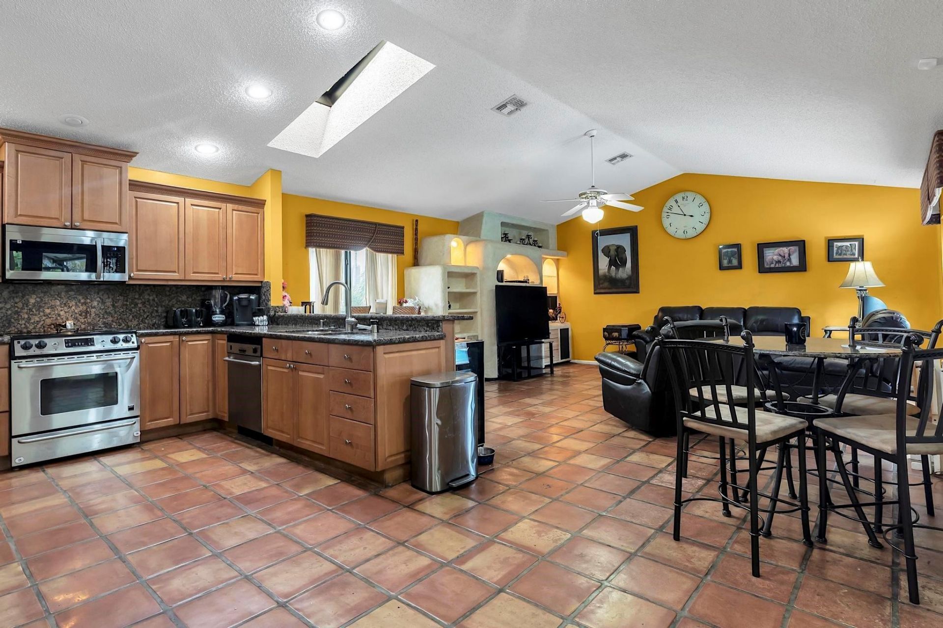 12121 NW 2nd Dr, Coral Springs, FL 33071 Photo