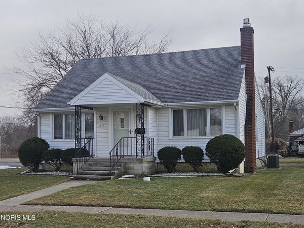 655 Clinton Court, Findlay, OH 45840
