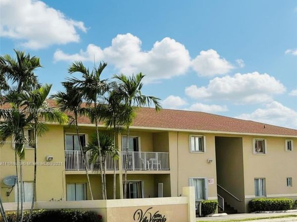 3011 W 76th St , Unit A-104, Hialeah, FL 33018