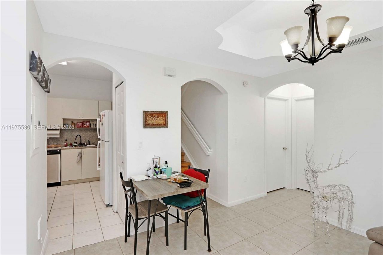 8451 NW 138th St , Unit 2303, Miami Lakes, FL 33016 Photo