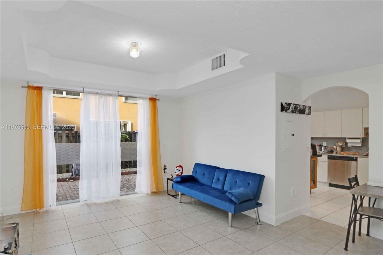 8451 NW 138th St, Unit 2303, Miami Lakes, FL 33016 Photo