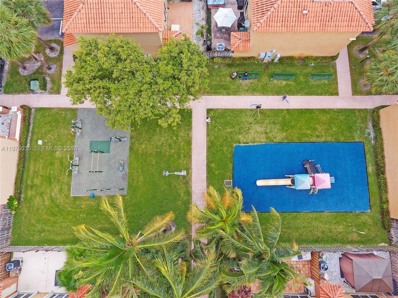 8451 NW 138th St , Unit 2303, Miami Lakes, FL 33016 Photo