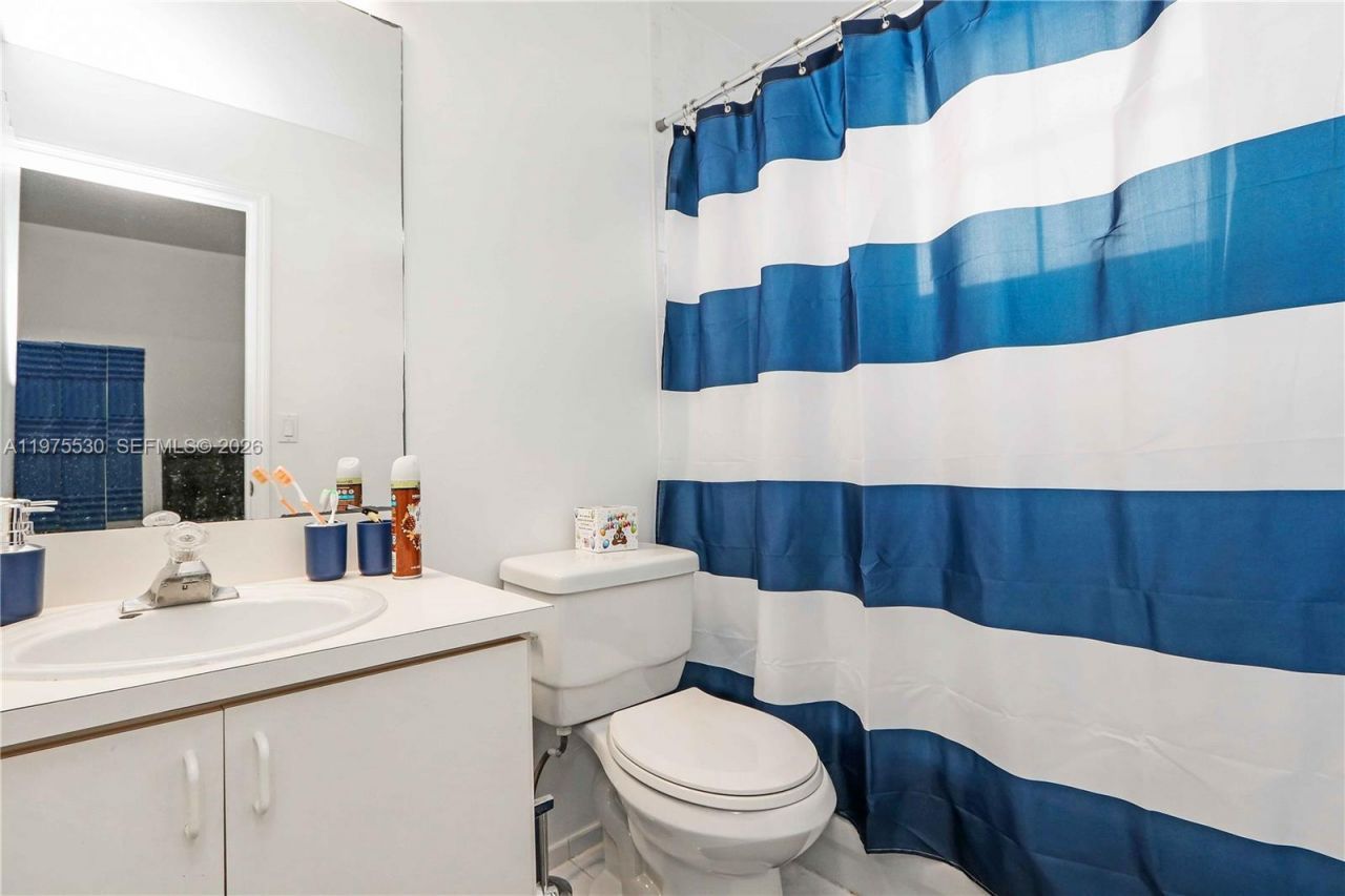 8451 NW 138th St, Unit 2303, Miami Lakes, FL 33016 Photo