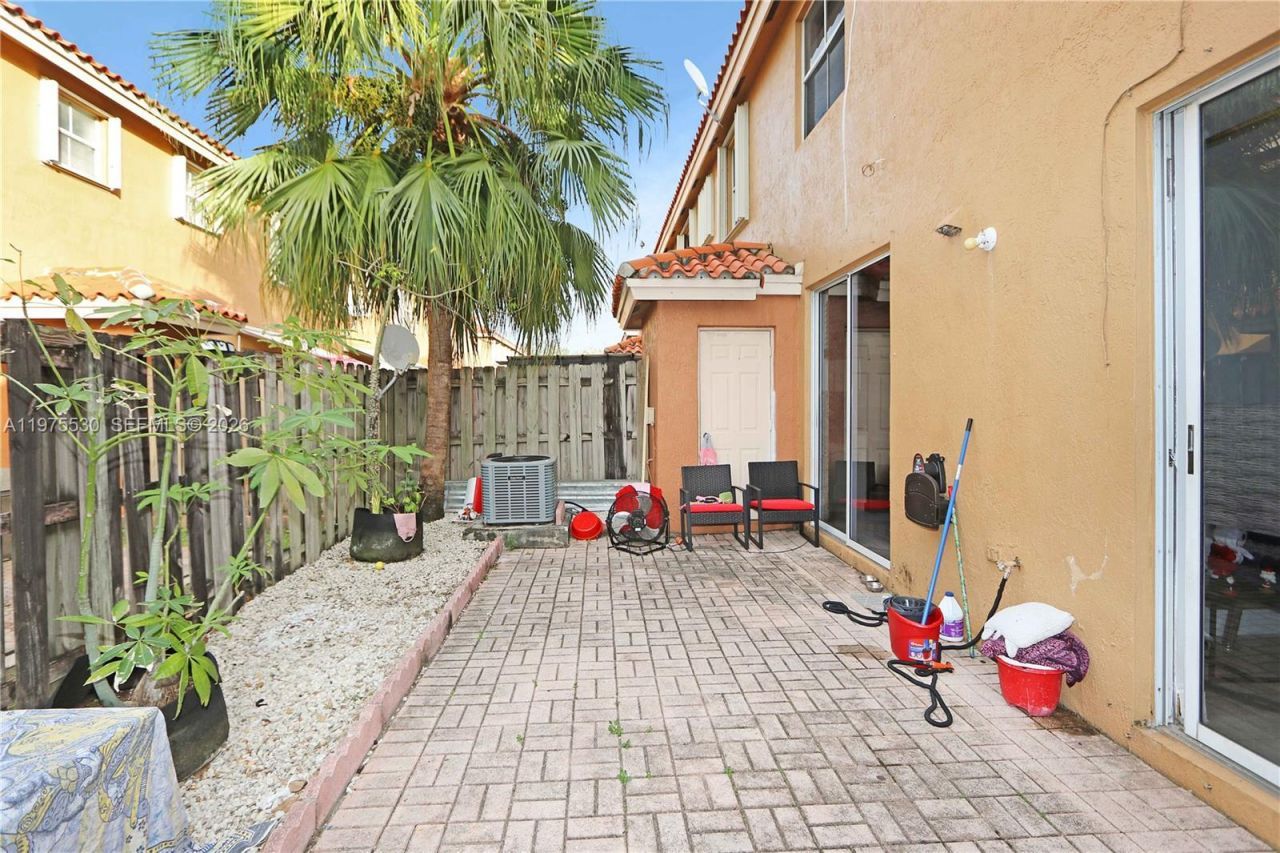 8451 NW 138th St, Unit 2303, Miami Lakes, FL 33016 Photo