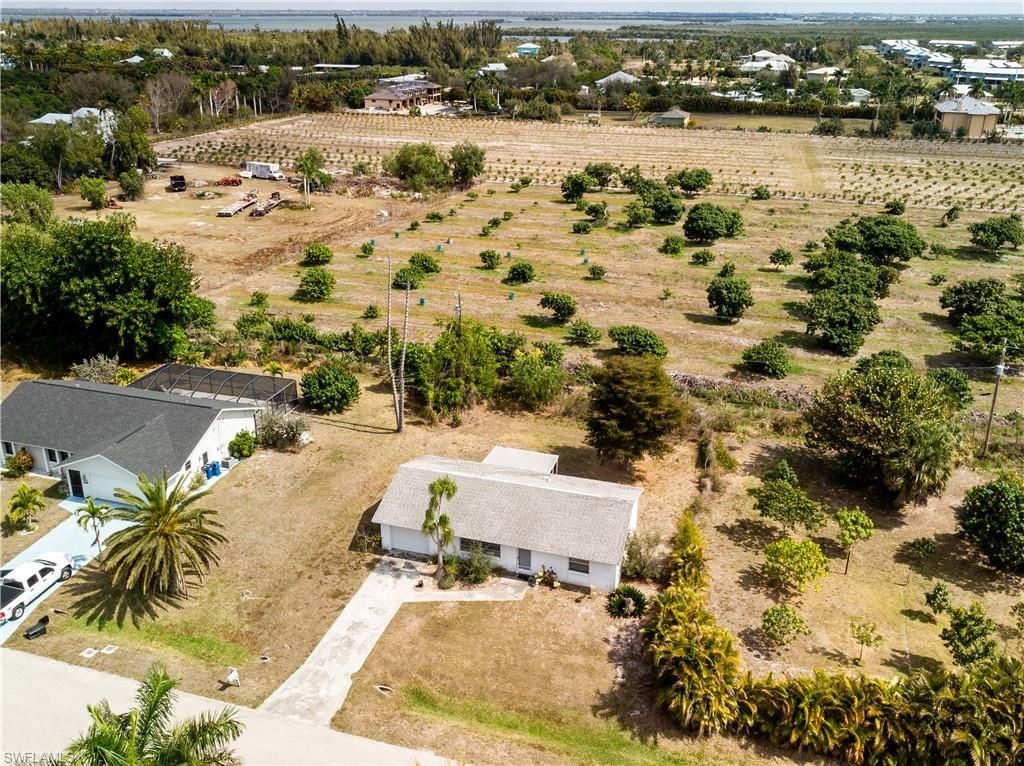 12170 Dolphin Rd, Bokeelia, FL 33922 Photo