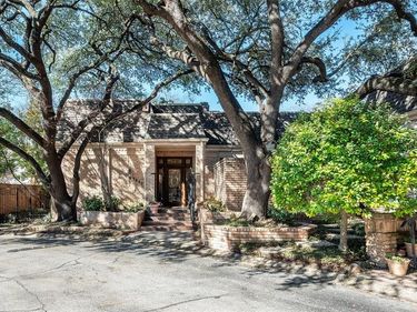 5805 Farquhar Lane, Dallas, TX 75209