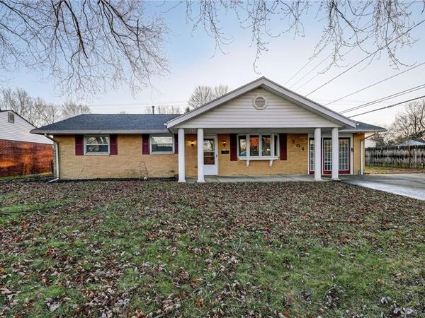 304 Applegate Road, Englewood, OH 45322