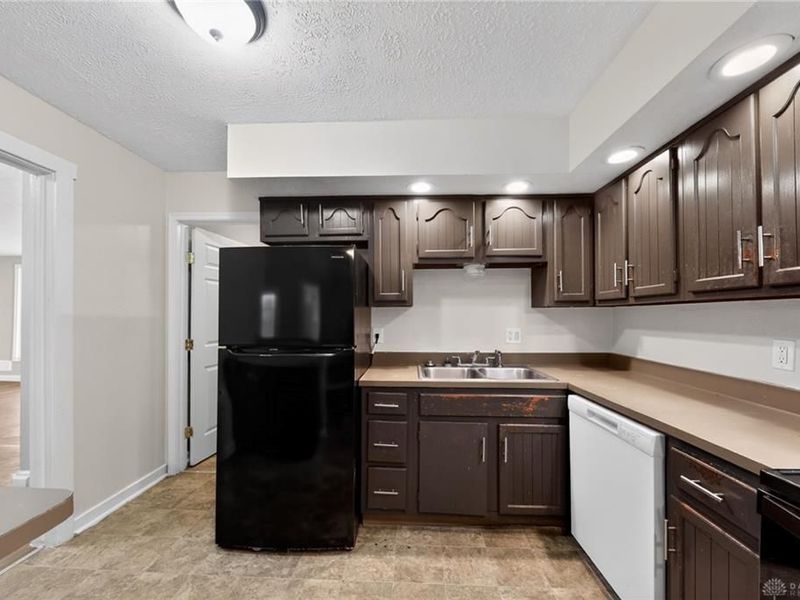 304 Applegate Road, Englewood, OH 45322 Photo 16