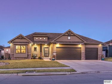 545 N 10 Avenue , Springfield, NE 68059