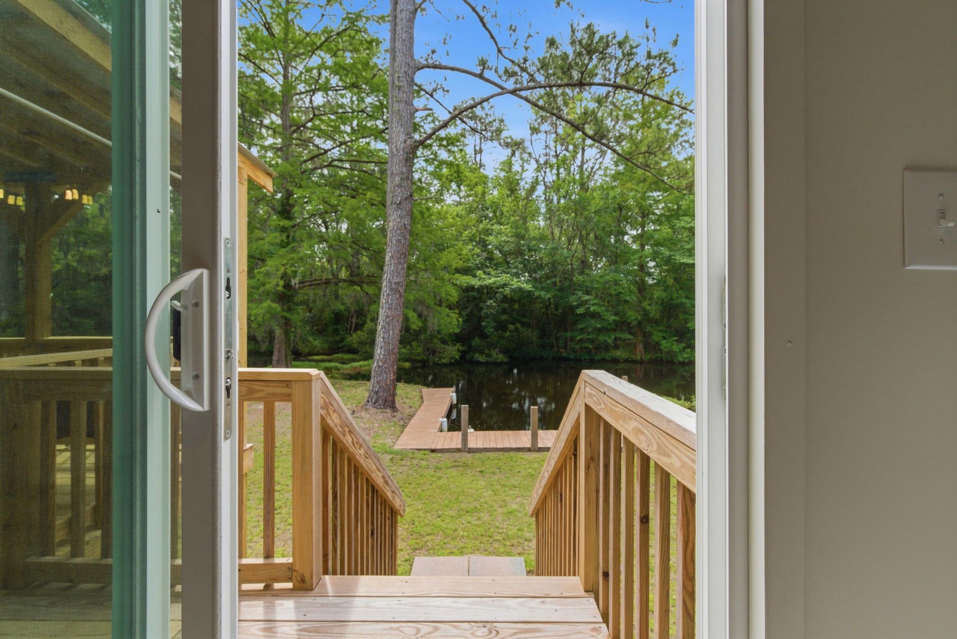 3323 Prices Bridge Lane Photo 22