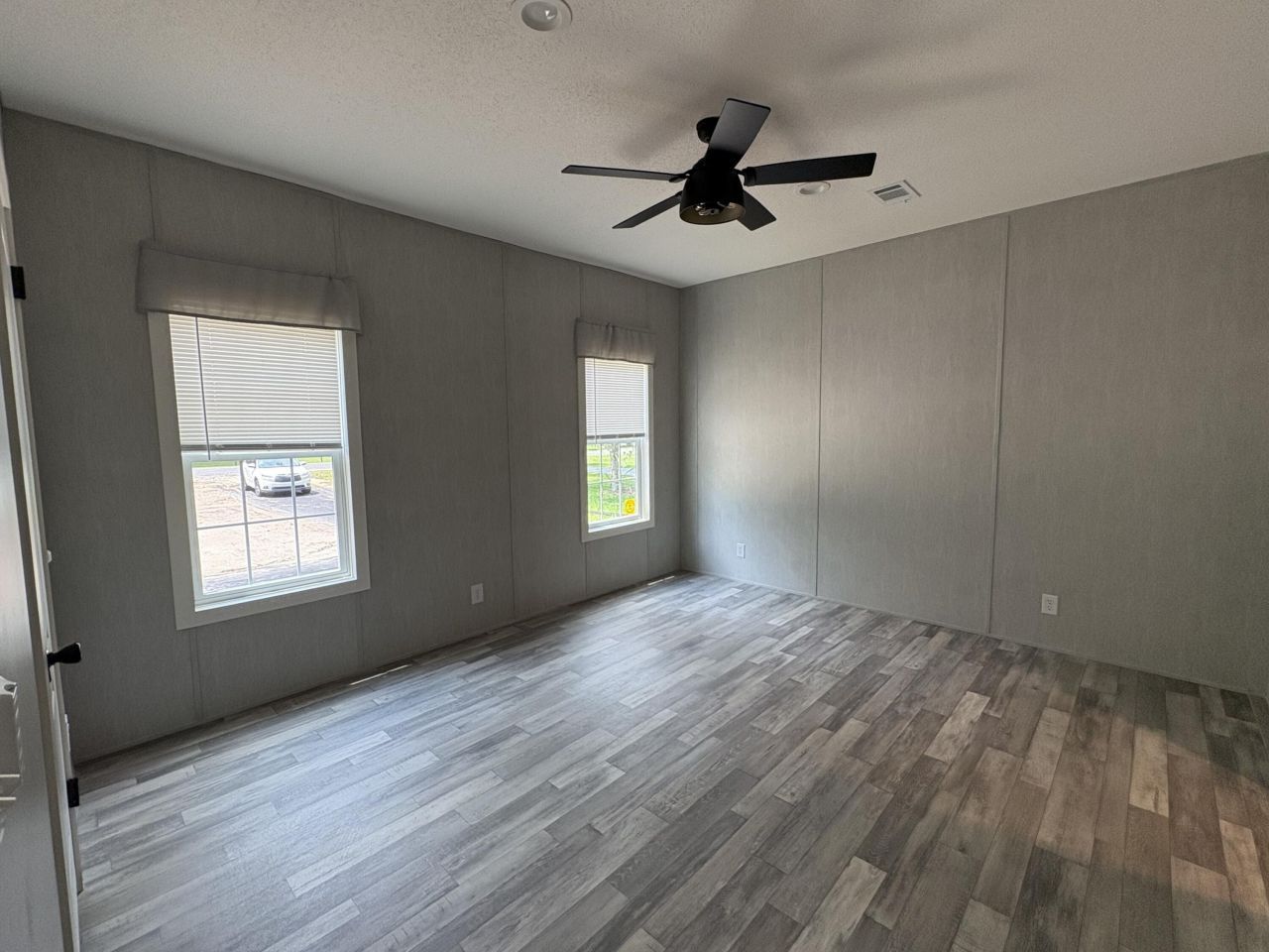 3323 Prices Bridge Lane Photo 27