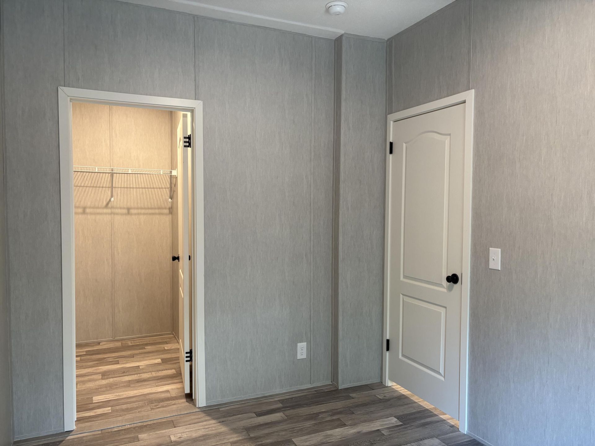 3323 Prices Bridge Lane Photo 32