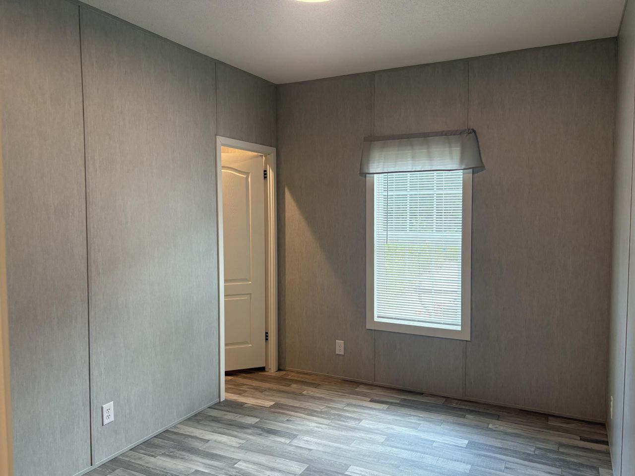 3323 Prices Bridge Lane Photo 35