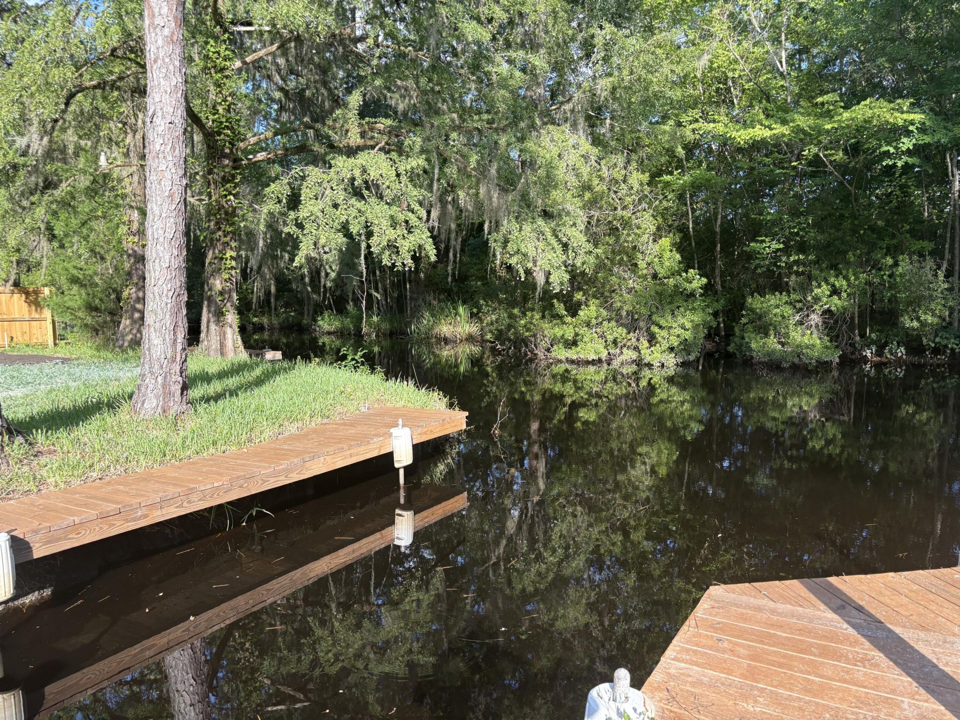 3323 Prices Bridge Lane Photo 4