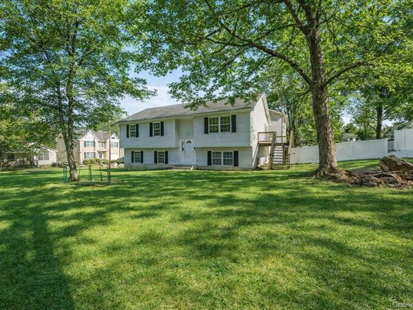 25 Clinton Street , Middletown, NY 10940