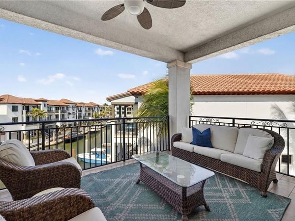 1540 5TH AVE S, Unit D305, NAPLES, FL 34102