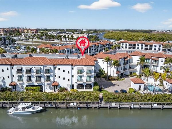 1540 5TH AVE S, Unit D305, NAPLES, FL 34102