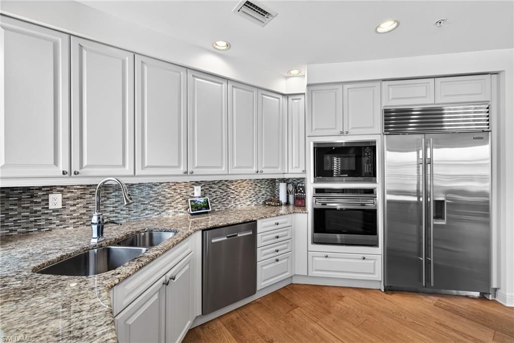 1540 5th Ave S, Unit D305, Naples, FL 34102 Photo