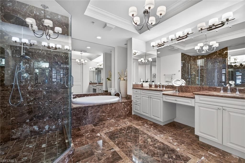 1540 5th Ave S, Unit D305, Naples, FL 34102 Photo