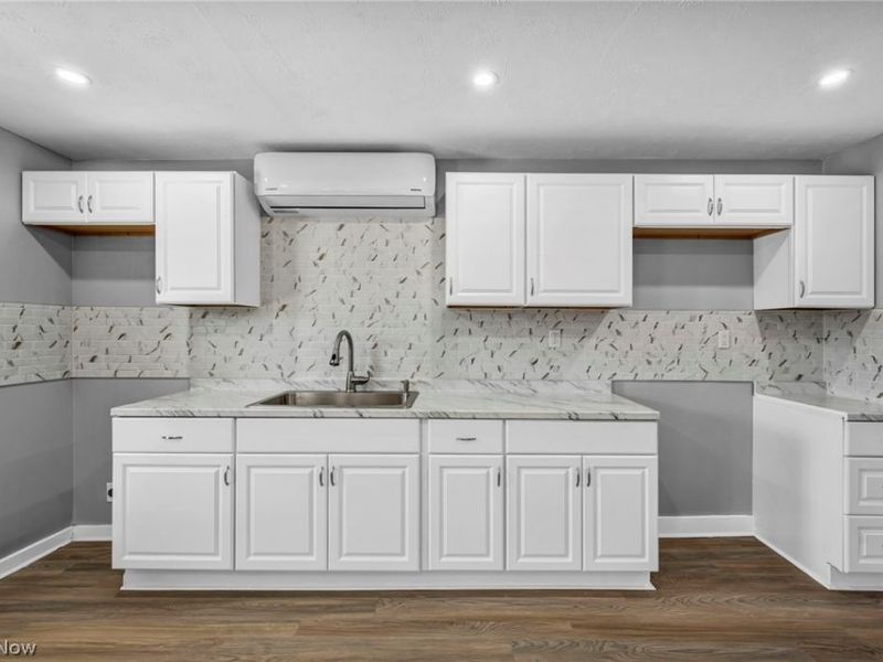 12929 Plover Street, Lakewood, OH 44107 Photo 11