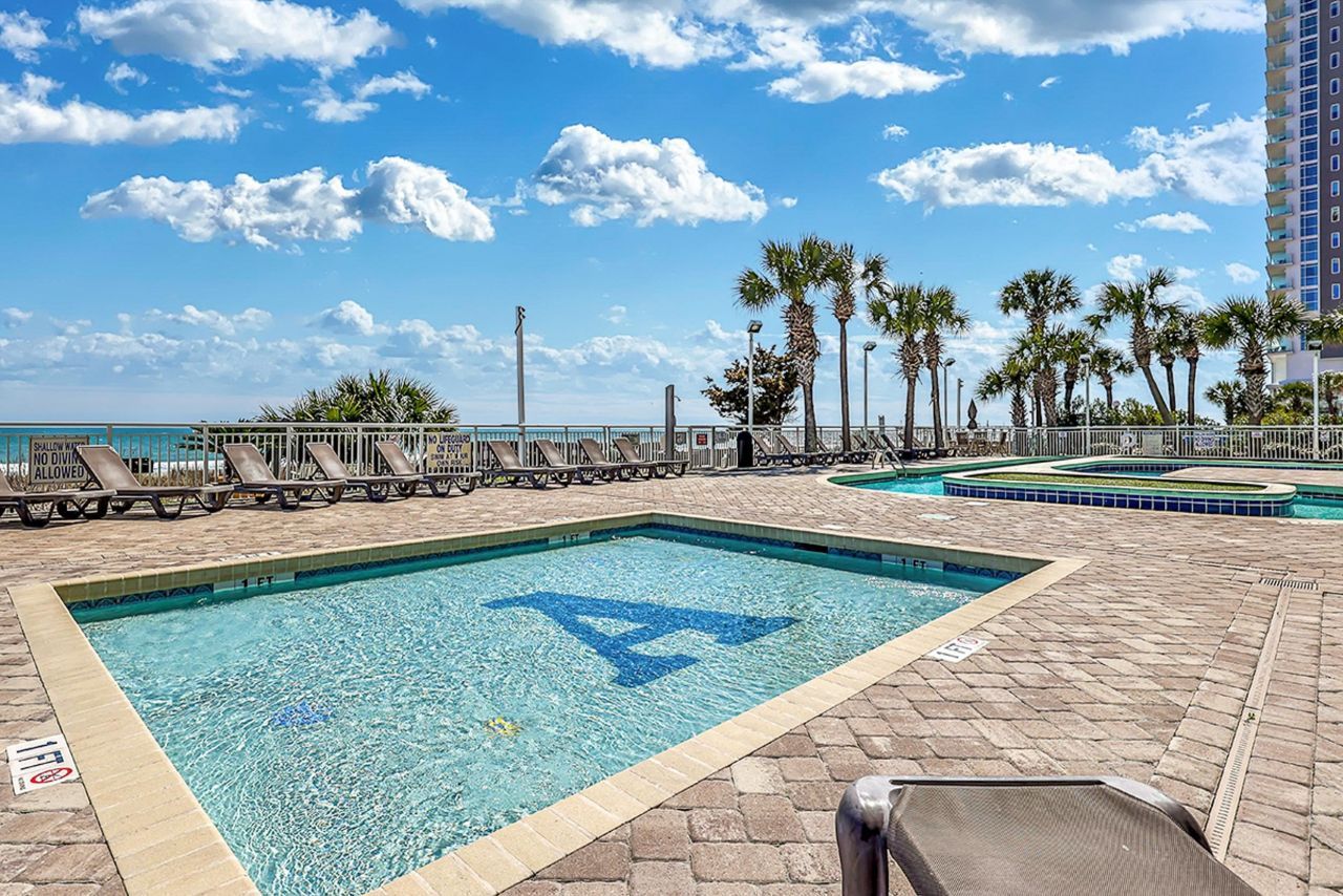 1700 N Ocean Blvd.  Photo 26