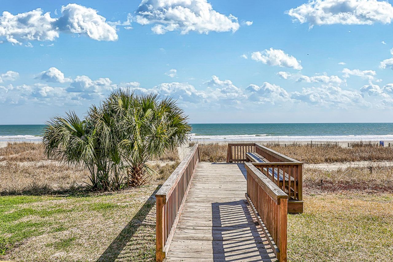 1700 N Ocean Blvd.  Photo 28