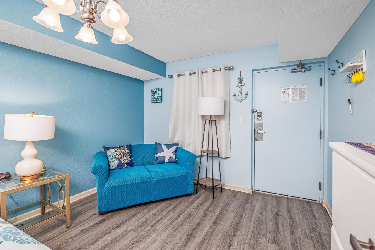 1700 N Ocean Blvd.  Photo 5