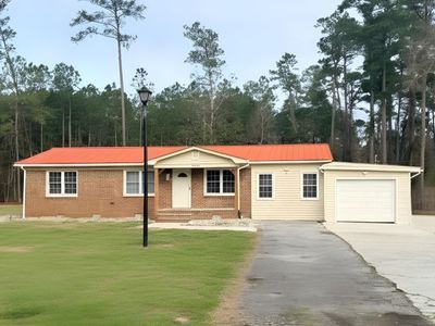 2806 Nursery Rd. , Conway, SC 29526