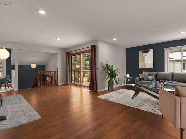 250 Cambria Court, Woodbury, MN 55125