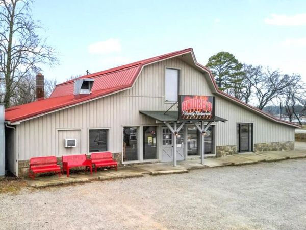 1027 Porter Wagoner Boulevard, West Plains, MO 65775