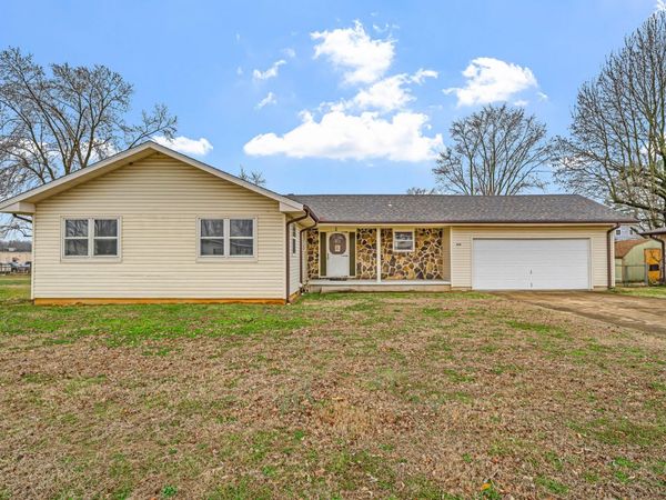 1614 10th Street, West Plains, MO 65775